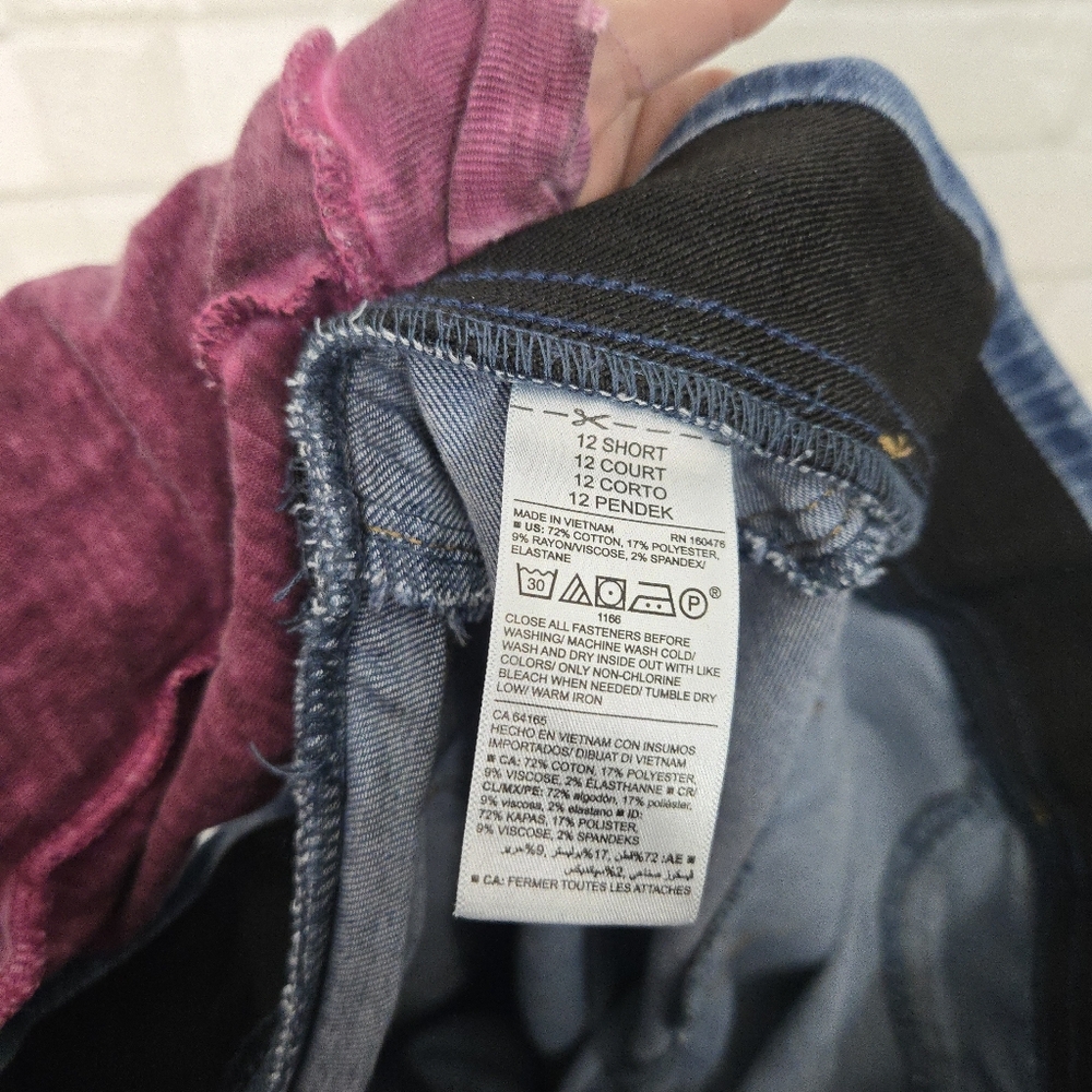 Old Navy Rockstar super skinny jeans - Picture 13 of 13